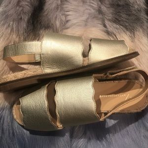 New Anthropologie Gold Leather Sandal Sz 3…
